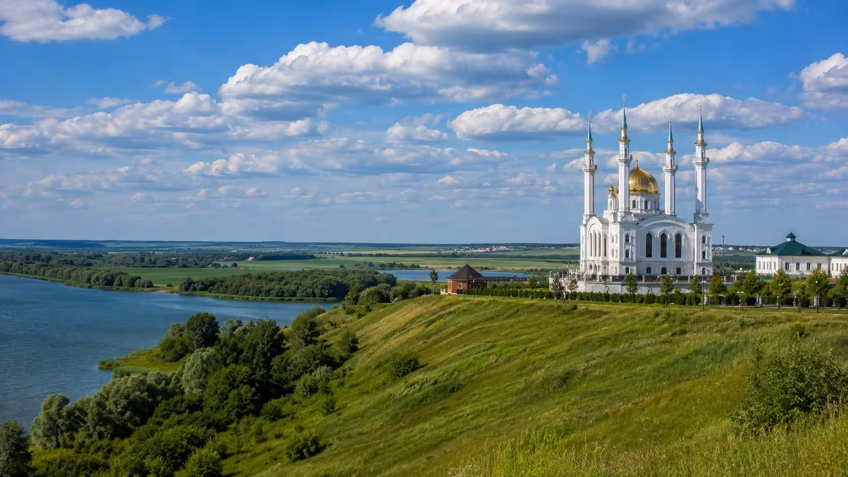Правительственная делегация из Вьетнама посетила выставку достижений Татарстана