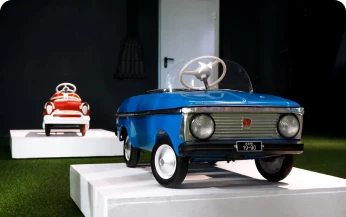 Тест-драйв педального автомобиля